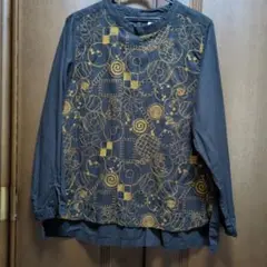 刺繍入りブラック長袖シャツ
