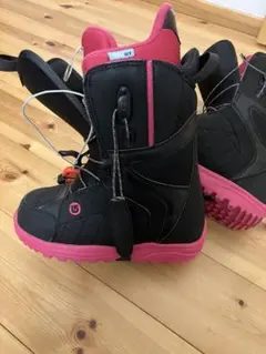 Item thumbnail for item 65039d06-3a6f-45c8-8adb-1d6979ccbc5f