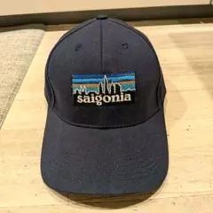 Saigonia 刺繍ロゴ ネイビーキャップ