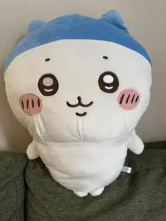 ちいかわ　ハチワレ　ぱっつん　スポーツ狩りBIGぬいぐるみ
