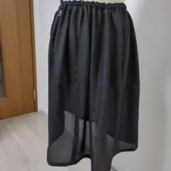 着物リメイク　黒呂（絹）着物　ハンドメイド ペチコート　アンダ―スカ―ト　短め