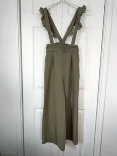 サスペンダー付き カーキ ワイドパンツ