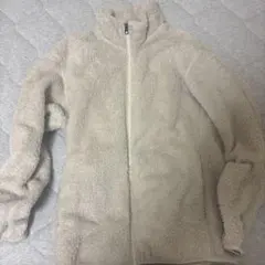 クリーム色 フリース ジャケット
