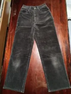 ダークグレー コーデュロイ ストレートレッグパンツ