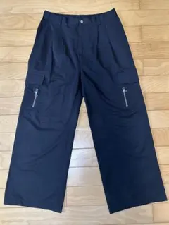 ２点おまとめ！ルルレモン フロントジップパンツ サイズXS・黒ブラトップ 2点おまとめ！ルルレモン フロントジップパンツ サイズXS・黒ブラ