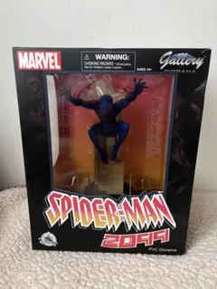 MARVEL SPIDER-MAN 2099 フィギュア　ディズニーストア