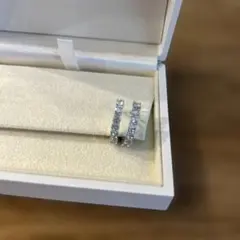 新品 スワロフスキー フープピアス Swarovski