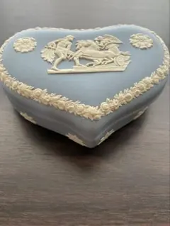 Wedgwood ジャスパー ハート型 小物入れのサムネイル