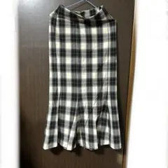 ⭐️最終値下げ‼️］ローリーズファーム　マーメイドロングスカート新品