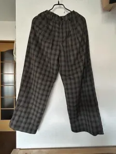 ワイドチェックスラックス