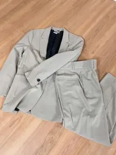 H&M ベージュ セットアップ風