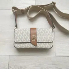 マイケルコース　GREENWICH エクストラスモール クロスボディ