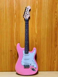 美品 Selder セルダー 初心者向けエレキギター ピンク ストラトキャスター SELDER ストラトキャスタータイプ 初心者向けエレキギター ピンク