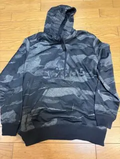 adidas 迷彩柄 フード付きパーカー