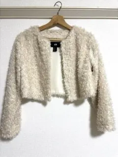 H&M ファー風クリーム色カーディガン　ボレロ