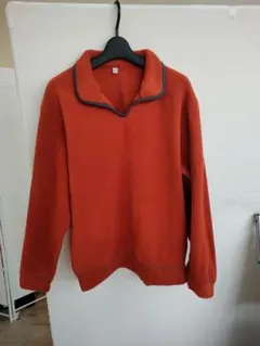 ユニクロ オレンジ フリース 襟付き トレーナー