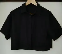GU ブラック ショート丈 半袖シャツ