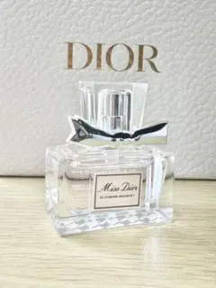 Dior ブルーミングブーケ7.5mlのサムネイル