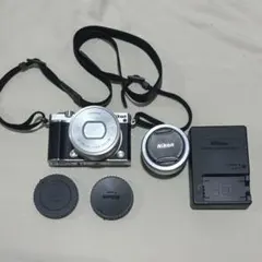 Nikon 1 J5 ダブルレンズキット 18.5mm&10-30mm 美品Nikon 1 J5 ダブルレンズキット 10-30mm 18.5mm - メルカリ