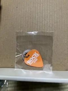 ロッキン ガチャ ギターピックキーホルダー オレンジ