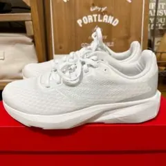 ニューバランス　スニーカー　W413LW3 D ホワイト　23.5cm