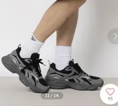 REEBOK CHARGE RUNのサムネイル