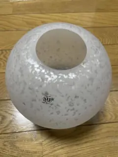 ！期間限定値下げ！　Adam & Eve ホワイトガラス　球形花器