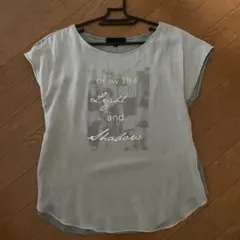 グレー 半袖Tシャツ プリントデザインのサムネイル