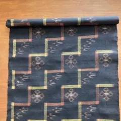 着物はぎれ　久米島紬　古布　絹　ハンドメイド