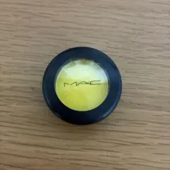 MAC スモール アイシャドウ イエロー