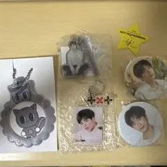 txt カプセルトイ テヒョン 缶バッジ アクキー セット