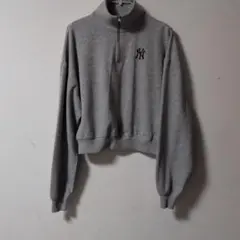 NYロゴ刺繍 ハーフジップトレーナー グレー