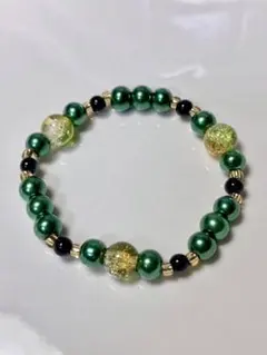 ハンドメイド　ブレスレット　緑