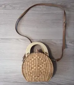 ZARA かごバッグ(ショルダー付)