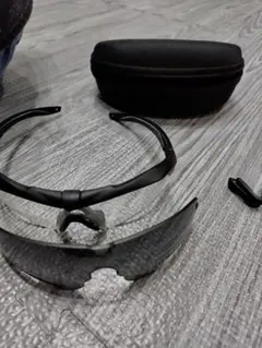 スポーツサングラス