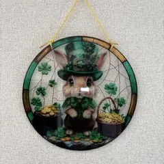 うさぎ壁掛け　ボード　アクリル素材　直径28㎝