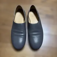 【美品】que shoes キュー プレーン plain スリッポン L　グレー 美品】que shoes キュー プレーン plain スリッポン L グレー - メルカリ