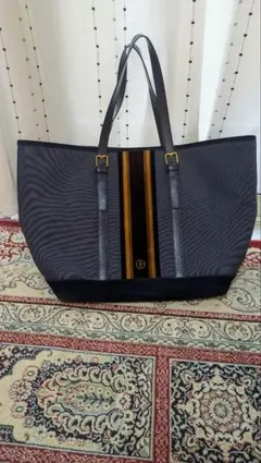 ✨確実正規品‼️バリー縦ライン‼️✨トートバッグ グレーとブラックのストライプ