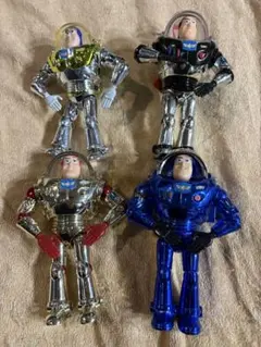 バズライトイヤー　フィギュア　4体セット