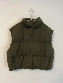 UNIQLOC ユニクロC オリーブ　 クロップドダウンベスト　M