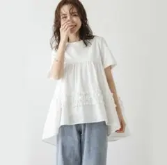 ラジエム 半袖 フレアシルエット 異素材 ドッキングトップス ホワイトのサムネイル