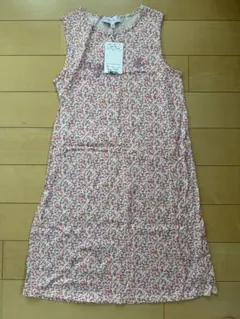 美品 agnes b. 花柄 エプロンワンピース グリーン系サイズ3*FD288 美品 agnes b. 花柄 エプロンワンピース グリーン系サイズ3*FD288