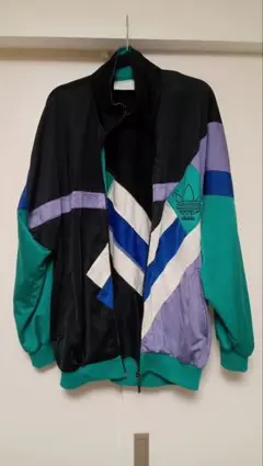 adidas ジップアップジャージ