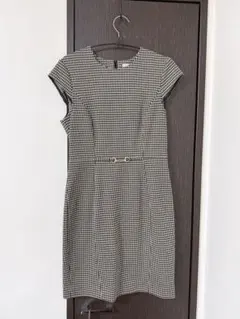 H&M チェック柄半袖ひざ丈ワンピース サイズM