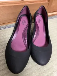 Crocs パンプス ブラックW５のサムネイル