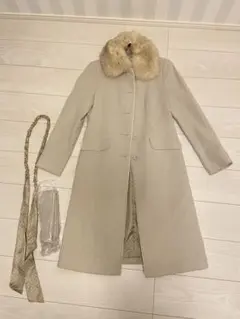 オンワード　組曲　ファー付きコート　(襟のファー:ブルーフォックス