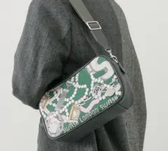 【極美品】 イアパピヨネ SWASH コラボ ショルダーバッグ グリーン総柄