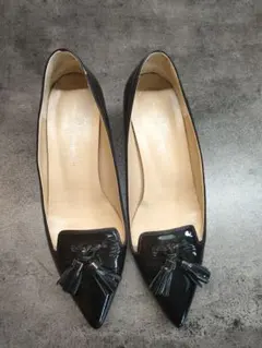 銀座かねまつ　黒エナメル　パンプス