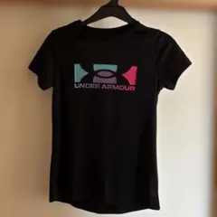 Under Armour ブラック Tシャツ YMD