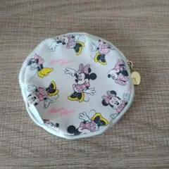 ミニー　新品未使用　丸型ポーチ　24時間配送